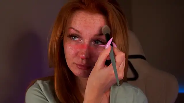 Snapshot of Liuba_Fox chatting on February 28, 8:28 pm Liuba Fox online show from February 28, 8:28 pm