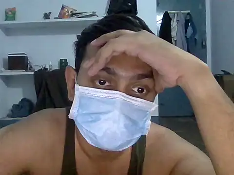 introvert7 online show from April 19, 6:32 pm