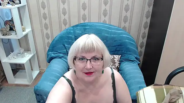 Snapshot of ClaireSweety chatting on March 21, 5:45 am ClaireSweety online show from March 21, 5:45 am