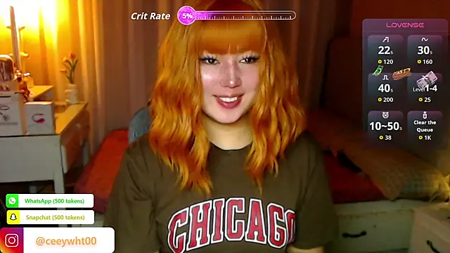 HOTnWILDalice online show from March 26, 3:01 am