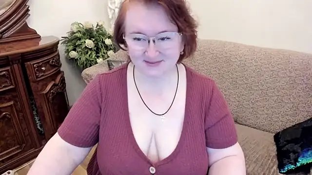 leiamillersonn online show from October 8, 5:49 am