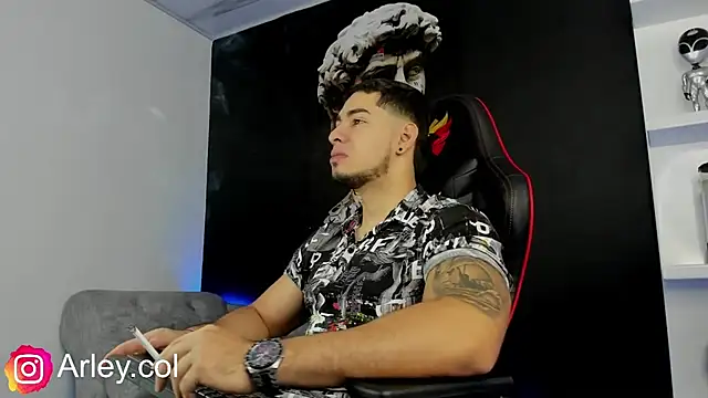 Snapshot of Dimitri_Colleman chatting on December 1, 8:09 pm Dimitri Colleman online show from December 1, 8:09 pm