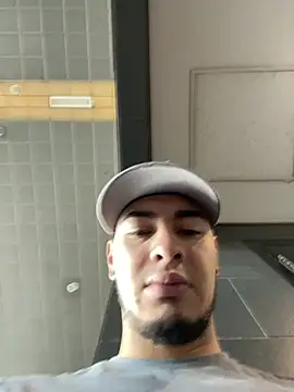 Snapshot of Dimitri_Colleman chatting on December 11, 5:37 pm Dimitri Colleman online show from December 11, 5:37 pm