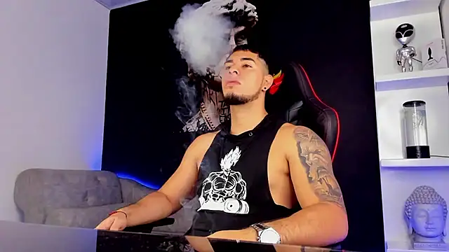 Snapshot of Dimitri_Colleman chatting on January 15, 12:30 am Dimitri Colleman online show from January 15, 12:30 am