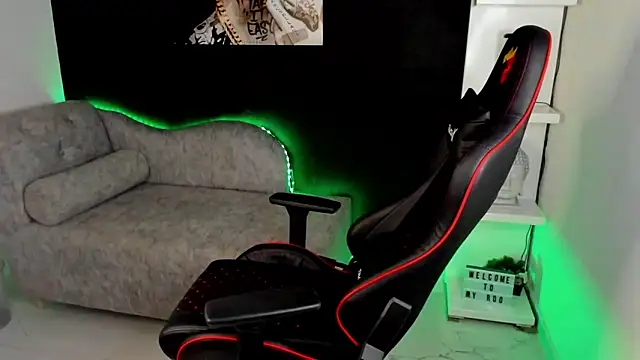 Snapshot of Dimitri_Colleman chatting on January 17, 2:29 am Dimitri Colleman online show from January 17, 2:29 am