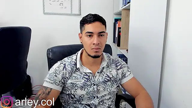 Snapshot of Dimitri_Colleman chatting on January 18, 9:02 am Dimitri Colleman online show from January 18, 9:02 am