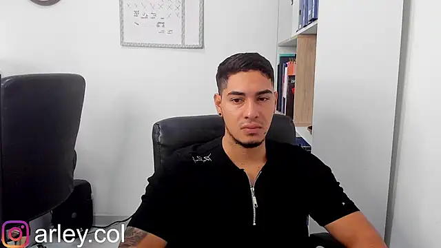 Snapshot of Dimitri_Colleman chatting on January 19, 8:18 am Dimitri Colleman online show from January 19, 8:18 am