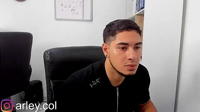 Snapshot of Dimitri_Colleman chatting on January 19, 11:23 am Dimitri Colleman online show from January 19, 11:23 am