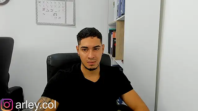 Snapshot of Dimitri_Colleman chatting on January 21, 2:43 am Dimitri Colleman online show from January 21, 2:43 am