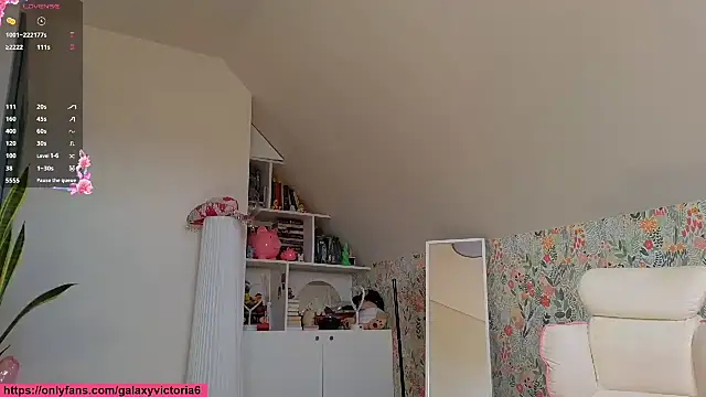 brilliantvictoria online show from June 20, 4:37 am