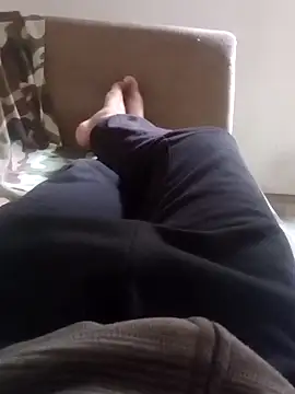 garoto1997 online show from October 31, 4:52 pm