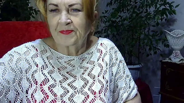 Emma52610 online show from December 28, 12:24 pm