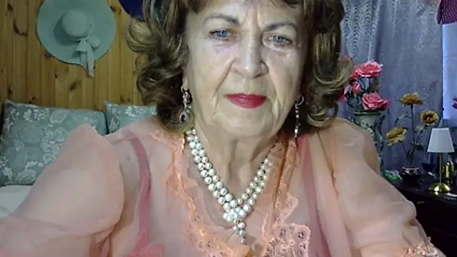 Emma52610 online show from July 3, 5:58 am