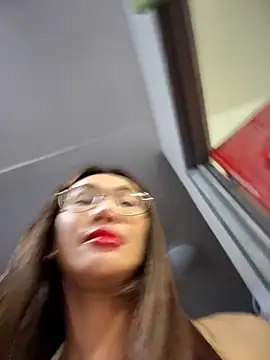 Snapshot of Jakolera2020 chatting on November 18, 1:00 am Jakolera2020 online show from November 18, 1:00 am