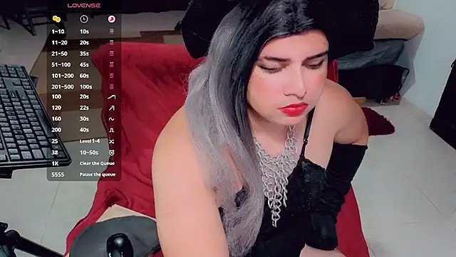 Snapshot of camyl93 chatting on May 3, 3:29 pm camyl93 online show from May 3, 3:29 pm