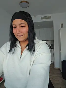 DannaaMeliza online show from January 19, 9:35 am
