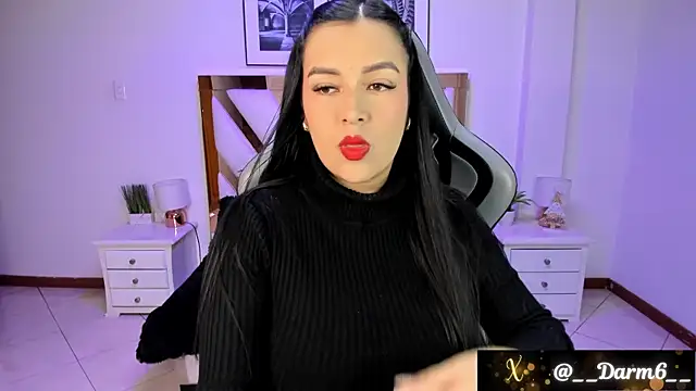 Lia Simons online show from December 17, 4:01 am