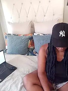 Snapshot of SQUITBOOTY chatting on February 5, 4:50 am SQUITBOOTY online show from February 5, 4:50 am