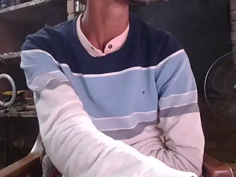 ThethunderPo online show from March 2, 3:56 am