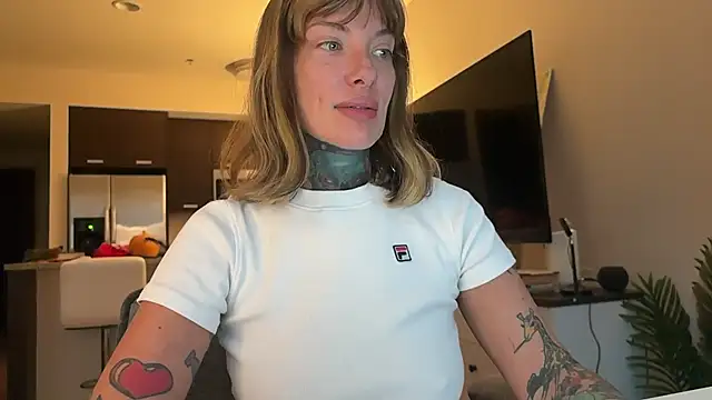 airgeadx online show from November 4, 8:52 pm