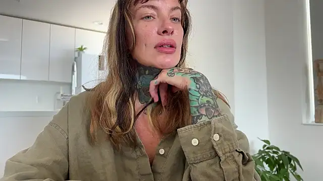 airgeadx online show from July 10, 6:21 pm