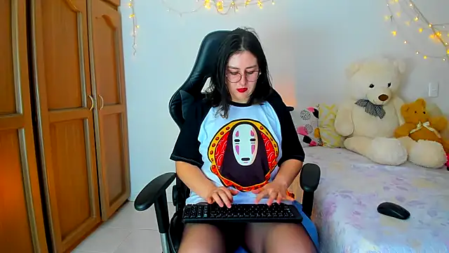 Snapshot of Susan_Foxx chatting on January 9, 8:11 pm Susan Foxx online show from January 9, 8:11 pm