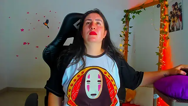 Snapshot of Susan_Foxx chatting on October 30, 7:25 pm Susan Foxx online show from October 30, 7:25 pm