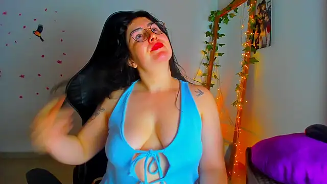 Snapshot of Susan_Foxx chatting on November 7, 11:27 pm Susan Foxx online show from November 7, 11:27 pm