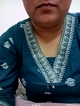 Snapshot of naughtymadam chatting on February 28, 6:25 am naughtymadam online show from February 28, 6:25 am