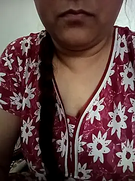 Snapshot of naughtymadam chatting on March 2, 3:20 am naughtymadam online show from March 2, 3:20 am