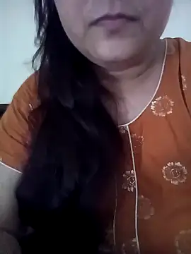 Snapshot of naughtymadam chatting on March 9, 2:59 am naughtymadam online show from March 9, 2:59 am