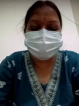 Snapshot of naughtymadam chatting on March 24, 1:21 am naughtymadam online show from March 24, 1:21 am