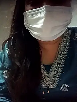 Snapshot of naughtymadam chatting on April 16, 5:52 am naughtymadam online show from April 16, 5:52 am