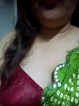 Snapshot of naughtymadam chatting on April 21, 5:58 am naughtymadam online show from April 21, 5:58 am