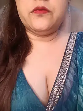 Snapshot of naughtymadam chatting on May 23, 5:56 am naughtymadam online show from May 23, 5:56 am