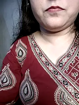Snapshot of naughtymadam chatting on July 17, 4:19 am naughtymadam online show from July 17, 4:19 am