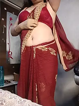 Snapshot of naughtymadam chatting on July 18, 7:45 am naughtymadam online show from July 18, 7:45 am