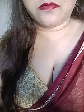 Snapshot of naughtymadam chatting on July 22, 5:54 am naughtymadam online show from July 22, 5:54 am