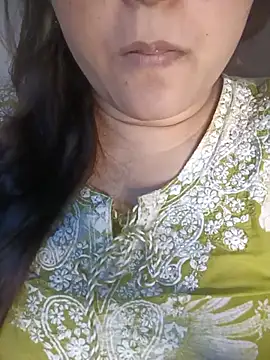 Snapshot of naughtymadam chatting on July 28, 6:09 am naughtymadam online show from July 28, 6:09 am