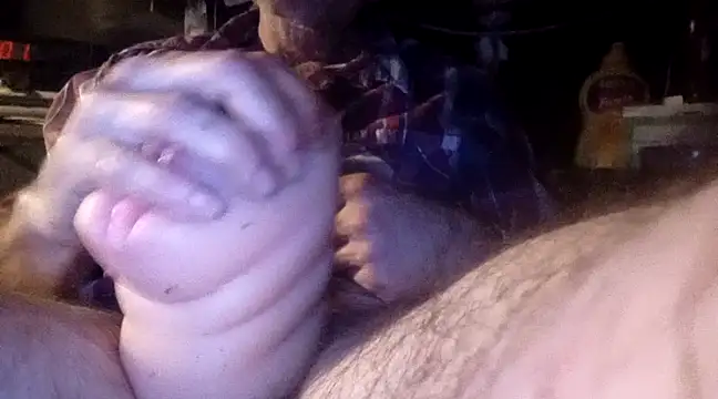 ROBERT0516 online show from February 6, 9:00 am