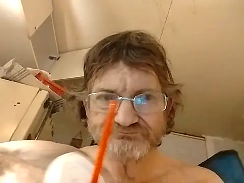 ROBERT0516 online show from October 22, 4:13 am