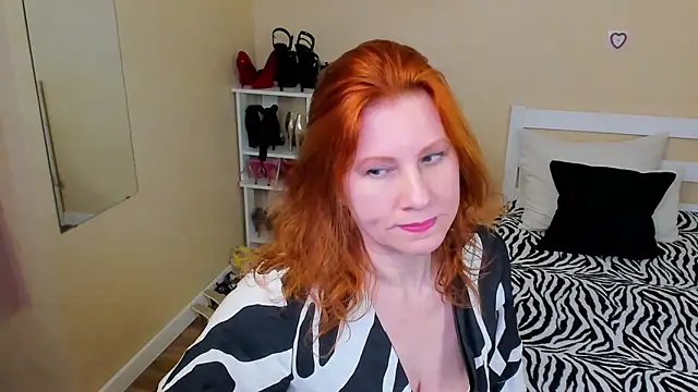 FoxySophia online show from April 29, 2:48 am