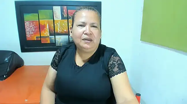 beckyummys online show from February 12, 11:40 am