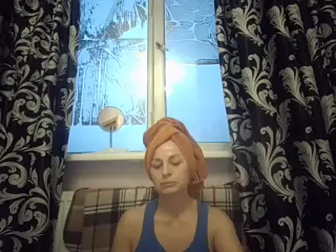 LindaStarS online show from January 10, 2:45 pm