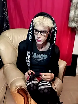 Snapshot of jessysky723 chatting on October 24, 7:49 am jessysky723 online show from October 24, 7:49 am