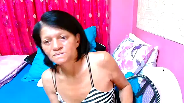 SLUTTYROXY online show from January 7, 5:20 pm