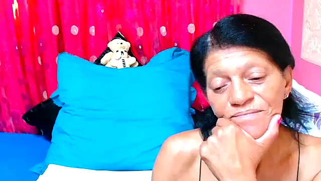 SLUTTYROXY online show from January 10, 4:44 am