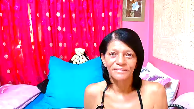 SLUTTYROXY online show from January 14, 6:56 am