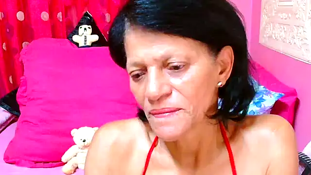 SLUTTYROXY online show from January 21, 5:30 pm