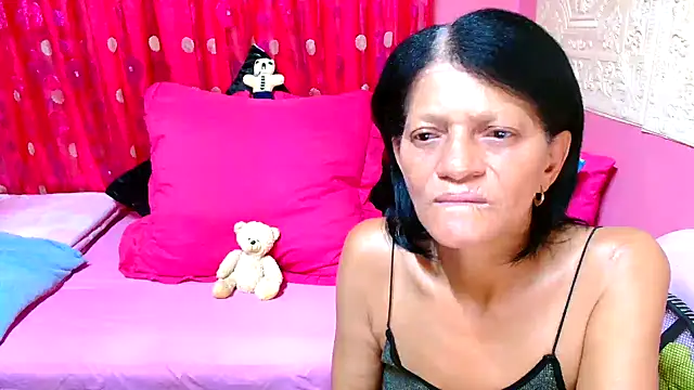 SLUTTYROXY online show from January 22, 5:06 pm